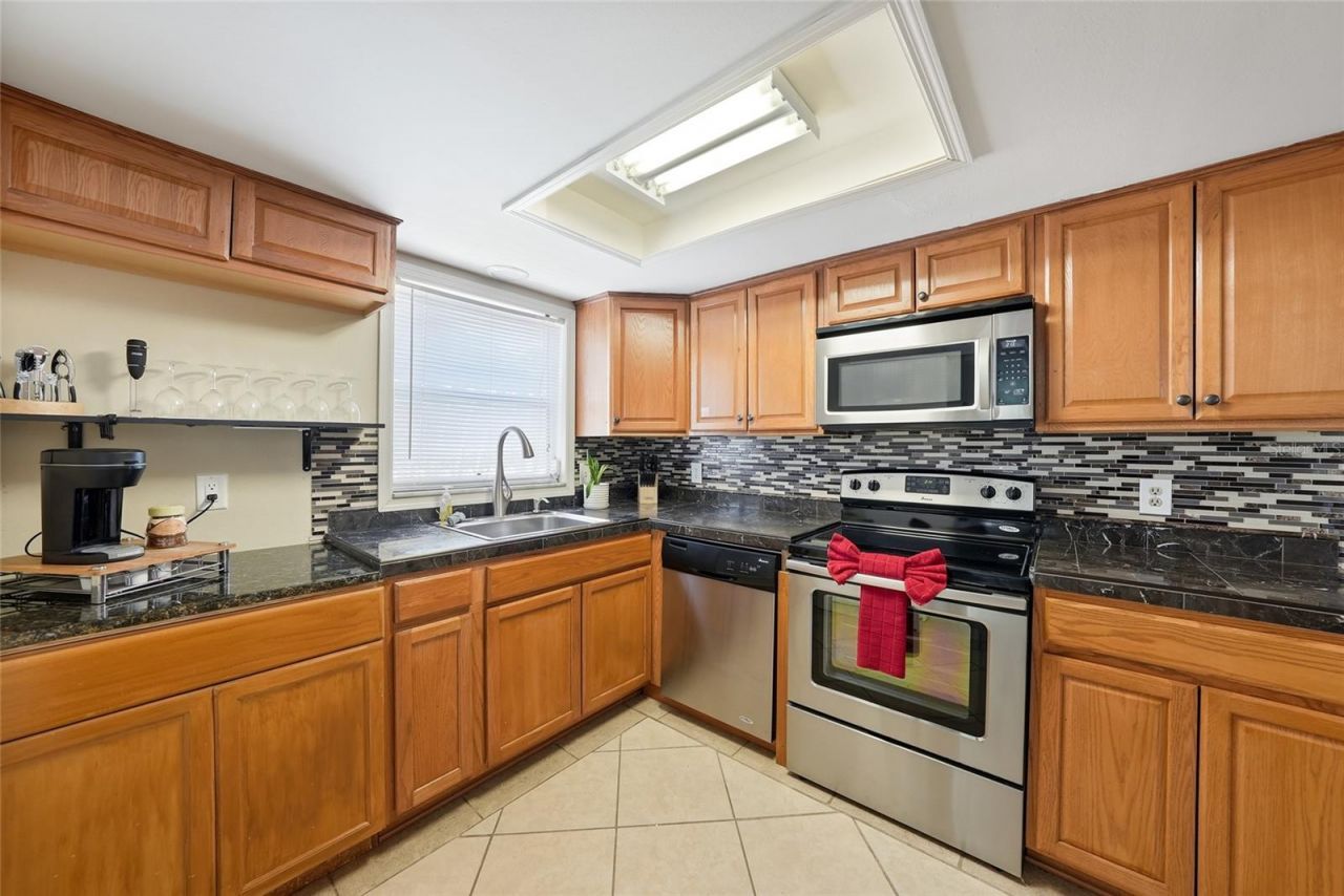 9146 Whitman Lane, Port Richey, FL 34668 Photo