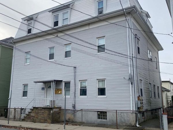 153 Jencks St, Fall River, MA 02723