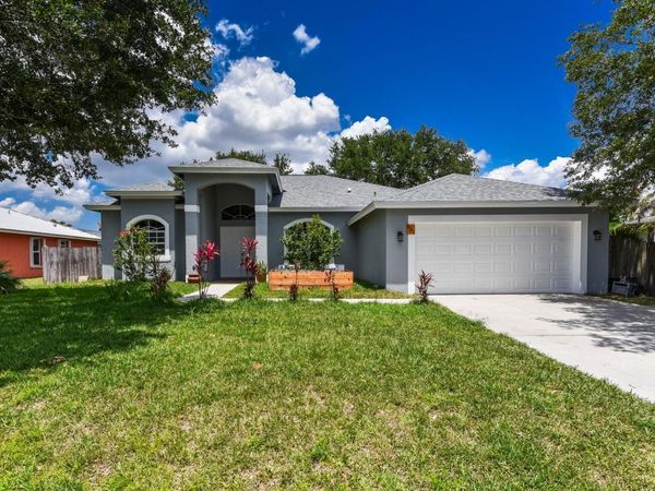 631 SW Sandbar Terrace, Port St. Lucie, FL 34953