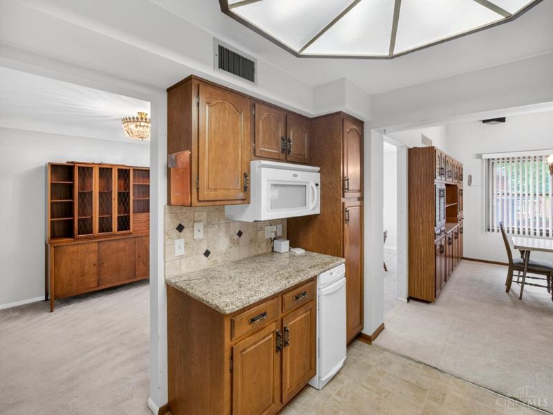 5 Jewel Lane, Greenhills, OH 45218 Photo 7