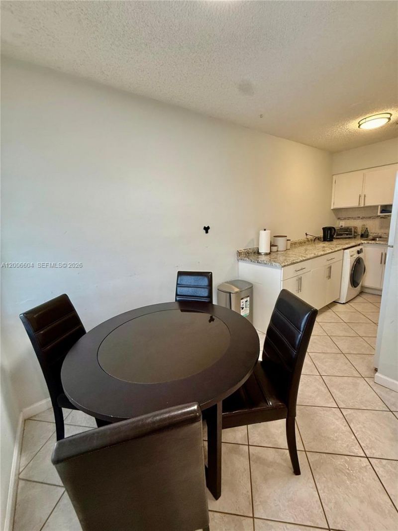 800 SW 11th Ave , Unit 19A, Hallandale Beach, FL 33009 Photo