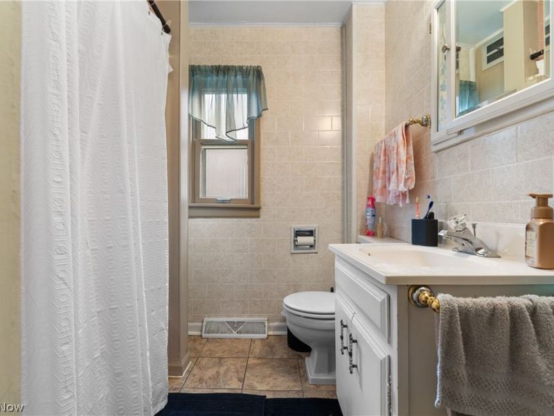 2406 S Union Avenue, Alliance, OH 44601 Photo 9