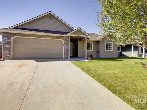 1003 Windsong Ct, Caldwell, ID 83605