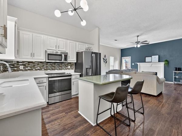 2506 Peargrove Circle, Arlington, TX 76006
