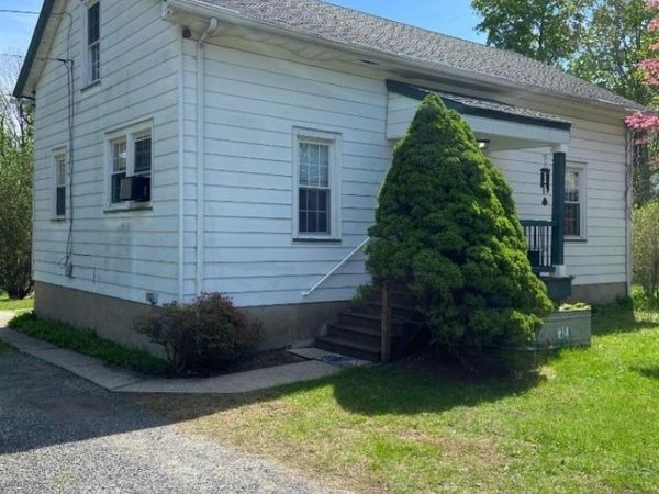 492 Dogwood Lane, Pequannock, NJ 07444