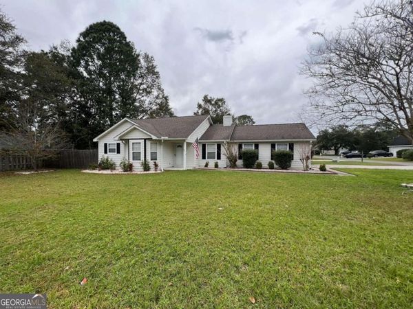 203 McQueen Circle, Saint Marys, GA 31558