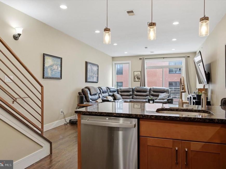 844 N 15th Street, Unit C, Philadelphia, PA 19130 Main Photo
