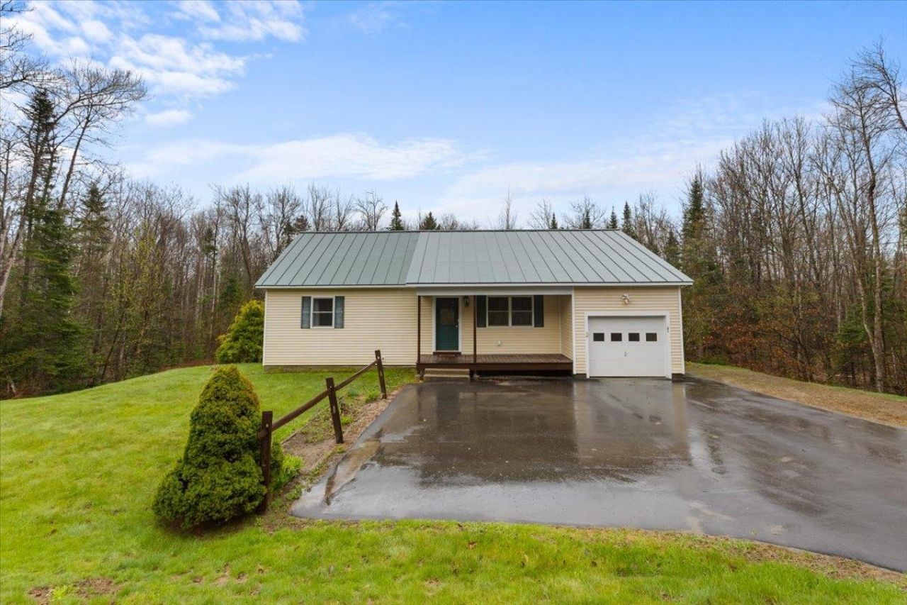91 Oak Ridge Road, Bethlehem, NH 03574 Main Photo