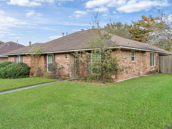 3516 Sterling Dr, Baton Rouge, LA 70814