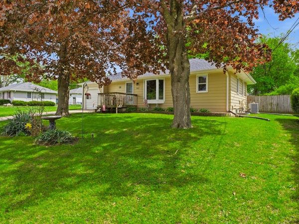 907 W Euclid Avenue, Indianola, IA 50125