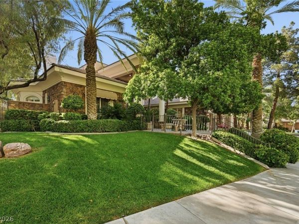 2009 Redbird Drive , Las Vegas, NV 89134