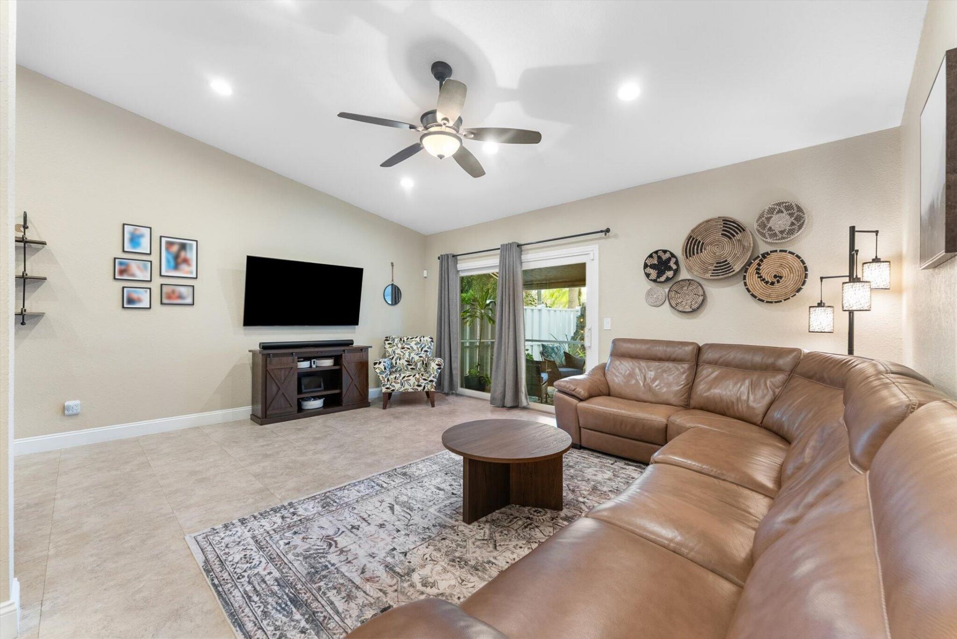 1 Hawthorne Lane, Boynton Beach, FL 33426 Photo