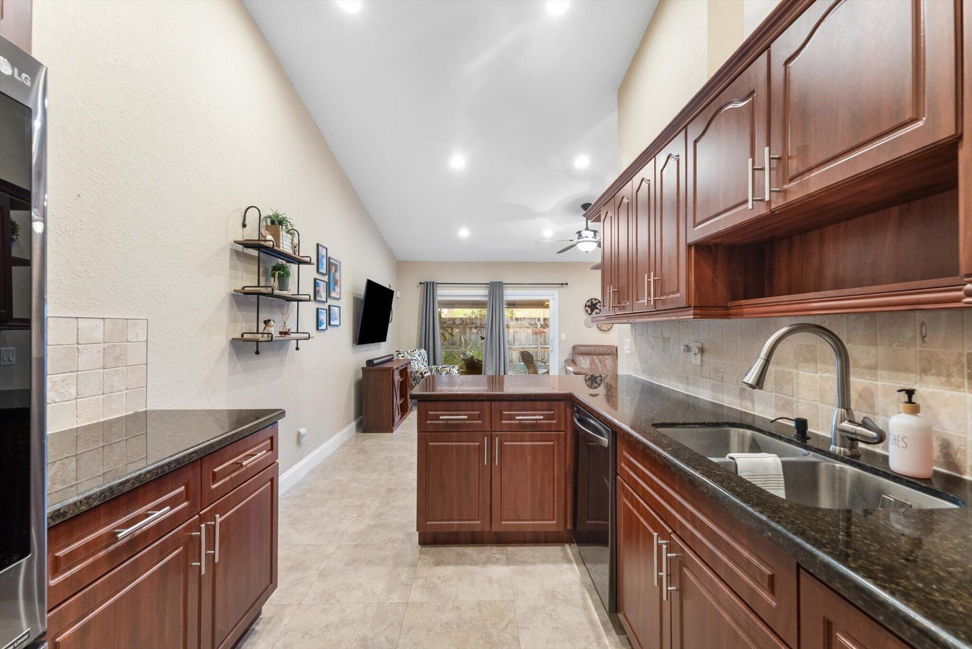 1 Hawthorne Lane, Boynton Beach, FL 33426 Photo