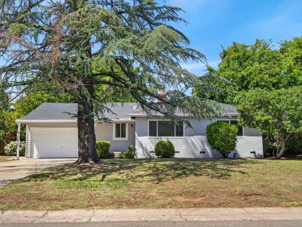 3221 Lerwick Rd, Sacramento, CA 95821