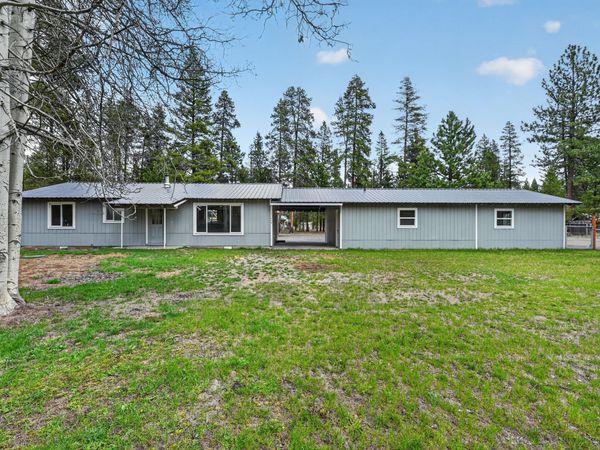 51448 Cedar Road, La Pine, OR 97739
