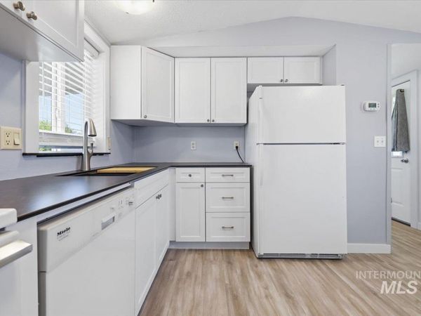 5653 N Fairfax, Garden City, ID 83714