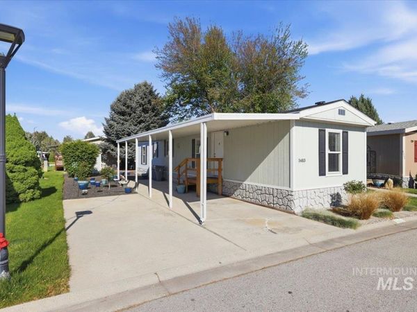 5653 N Fairfax, Garden City, ID 83714