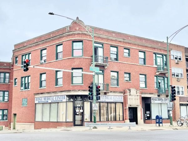 2057 W Touhy Avenue , Unit 3, Chicago, IL 60645