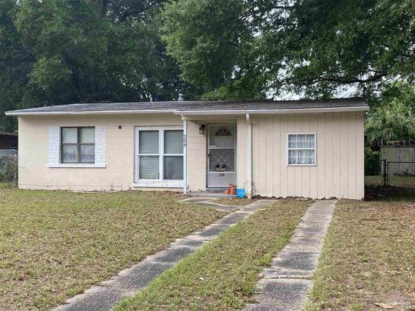 208 N Madison Dr, Pensacola, FL 32505