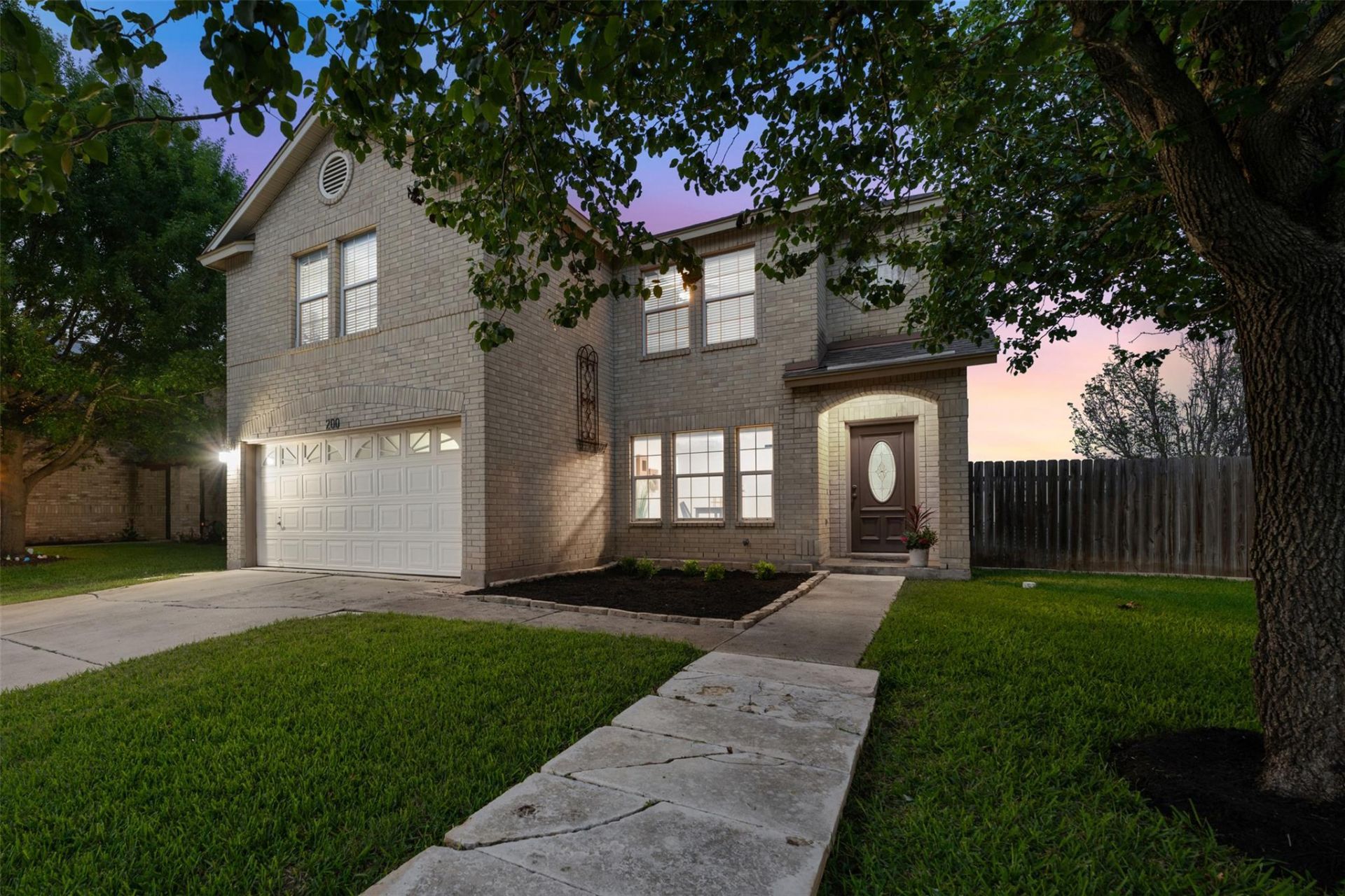 200 Deercreek Ln, Leander, TX 78641 Main Photo