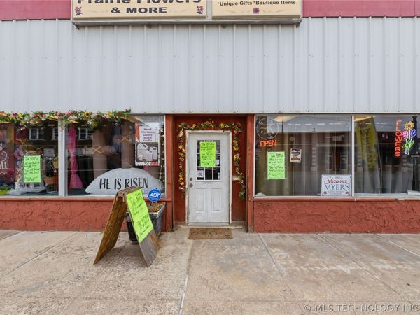 131 E Main Street , Pawhuska, OK 74056