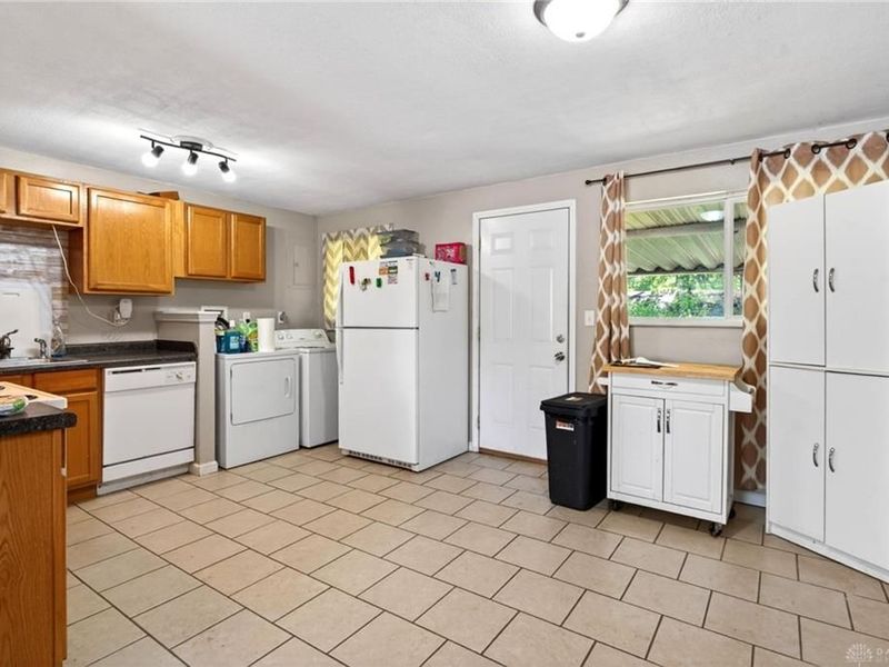 5926 Chambersburg Road, Huber Heights, OH 45424 Photo 10