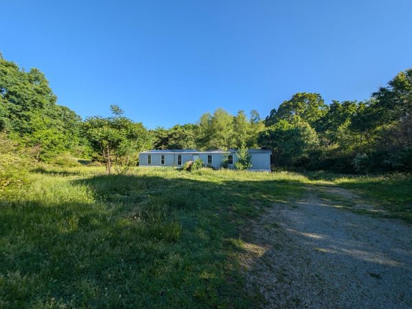 1023 Abiff Rd , Bon Aqua, TN 37025