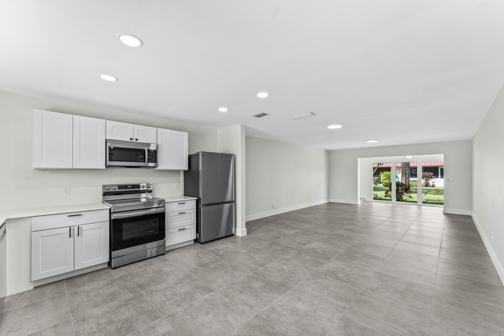 711 Laconia Circle, Unit B, Greenacres, FL 33467 Photo