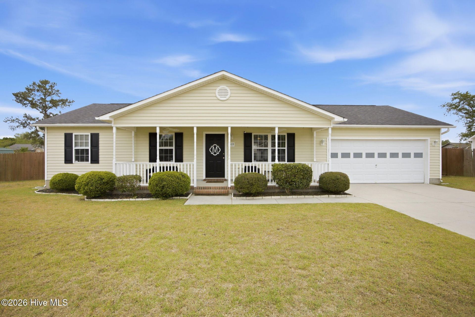 209 Snowden Court, Richlands, NC 28574 Main Photo