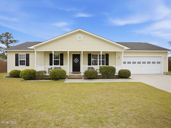 209 Snowden Court, Richlands, NC 28574