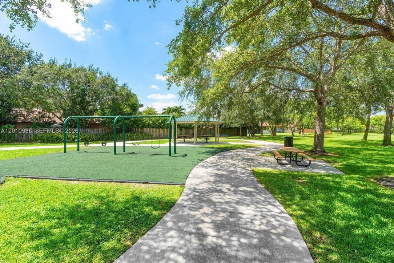 1367 Riverside Cir , Unit 1367, Wellington, FL 33414 Photo