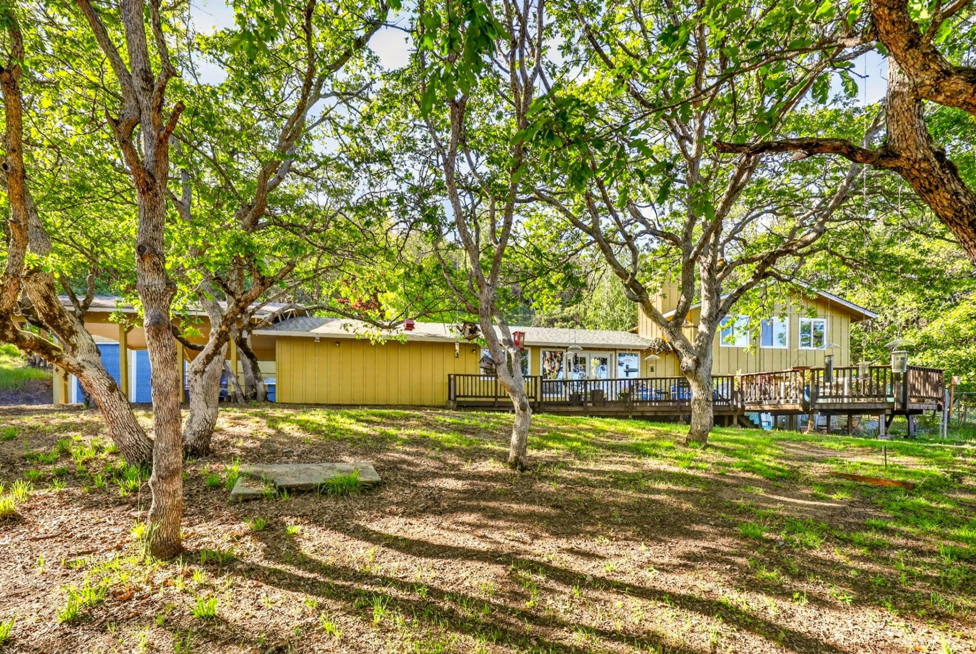 455 Morton Way, Jacksonville, OR 97530 Main Photo