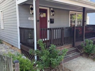 209 PRINCE EDWARD STREET , FREDERICKSBURG, VA 22401