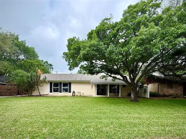 1206 Mildred Lane , Benbrook, TX 76126