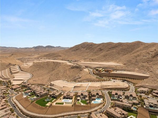 30 Mountain View Drive , Las Vegas, NV 89141