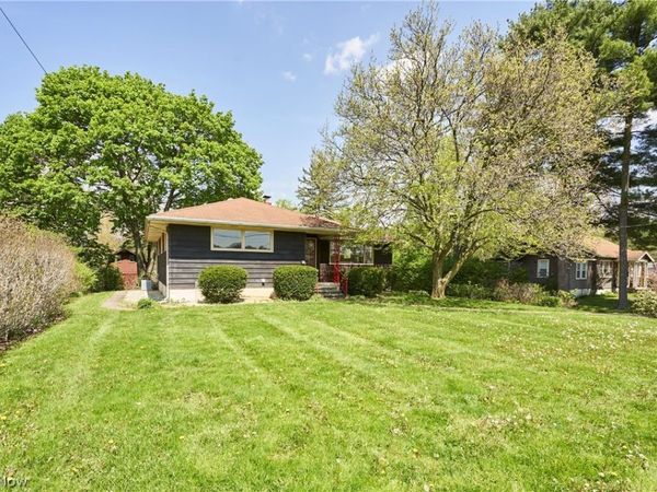647 Killian Road , Coventry, OH 44319