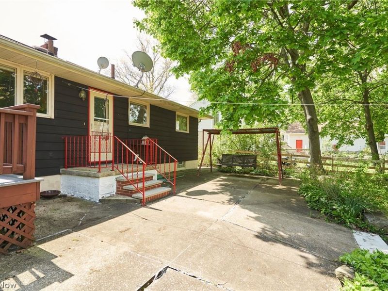 647 Killian Road, Coventry, OH 44319 Photo 18
