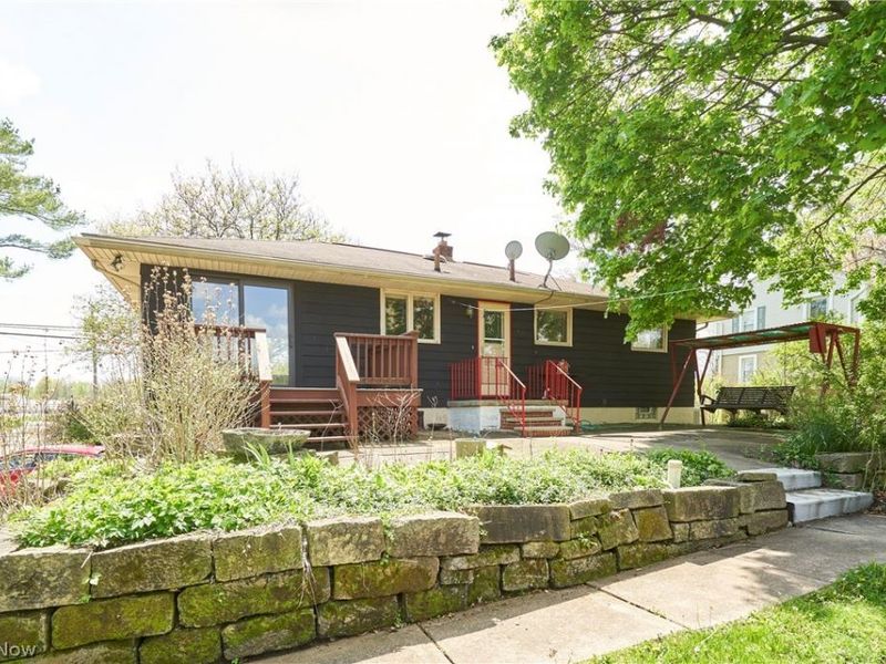647 Killian Road, Coventry, OH 44319 Photo 21
