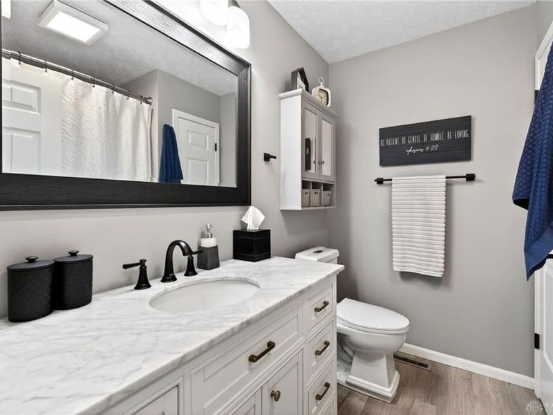 412 Clover Hill Drive, Tipp City, OH 45371 Photo 17