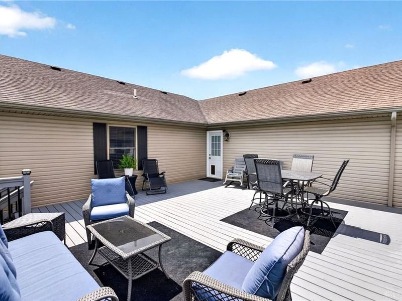412 Clover Hill Drive, Tipp City, OH 45371 Photo 34