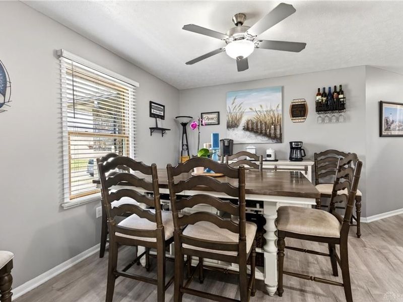 412 Clover Hill Drive, Tipp City, OH 45371 Photo 6