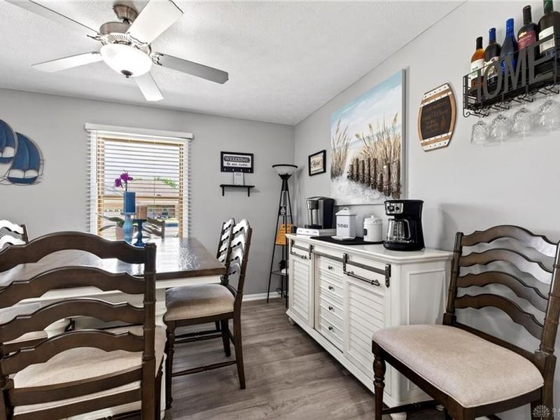 412 Clover Hill Drive, Tipp City, OH 45371 Photo 8