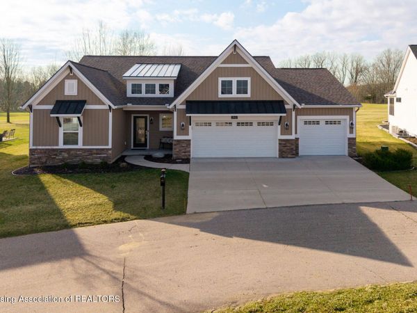 2842 Carnoustie Drive, Okemos, MI 48864