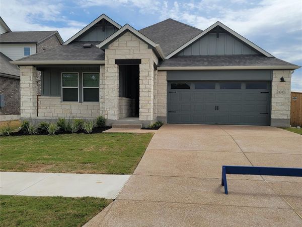 200 Callahan LOOP, Buda, TX 78610