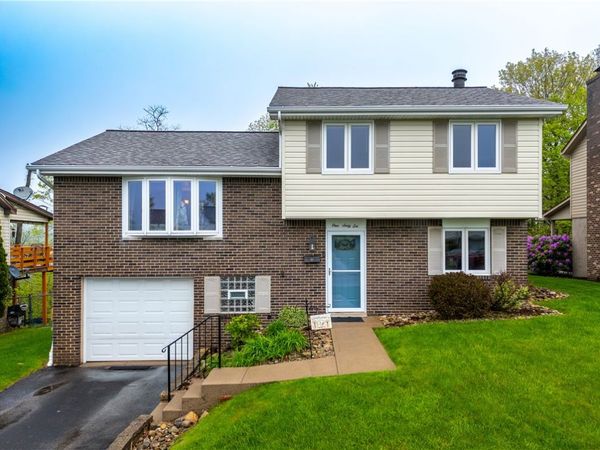 166 Maryellen Dr , North Versailles, PA 15137