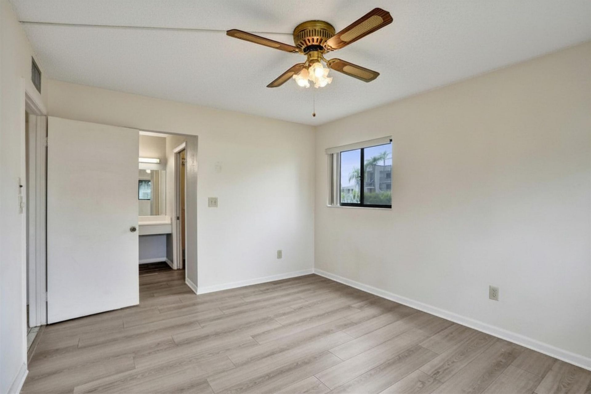 9758 N Belfort Circle, Unit 110, Tamarac, FL 33321 Photo