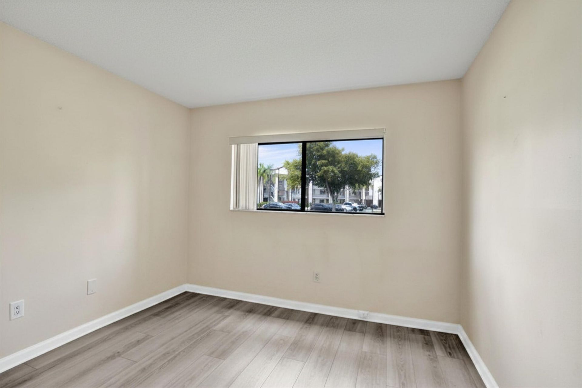 9758 N Belfort Circle, Unit 110, Tamarac, FL 33321 Photo