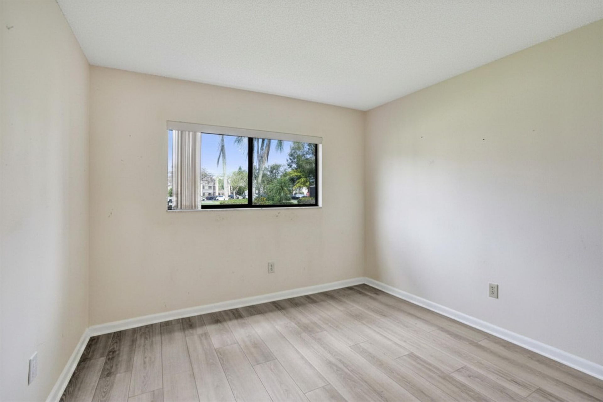 9758 N Belfort Circle, Unit 110, Tamarac, FL 33321 Photo