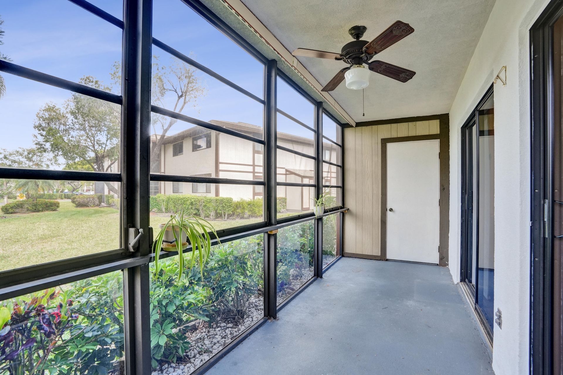 9758 N Belfort Circle, Unit 110, Tamarac, FL 33321 Photo