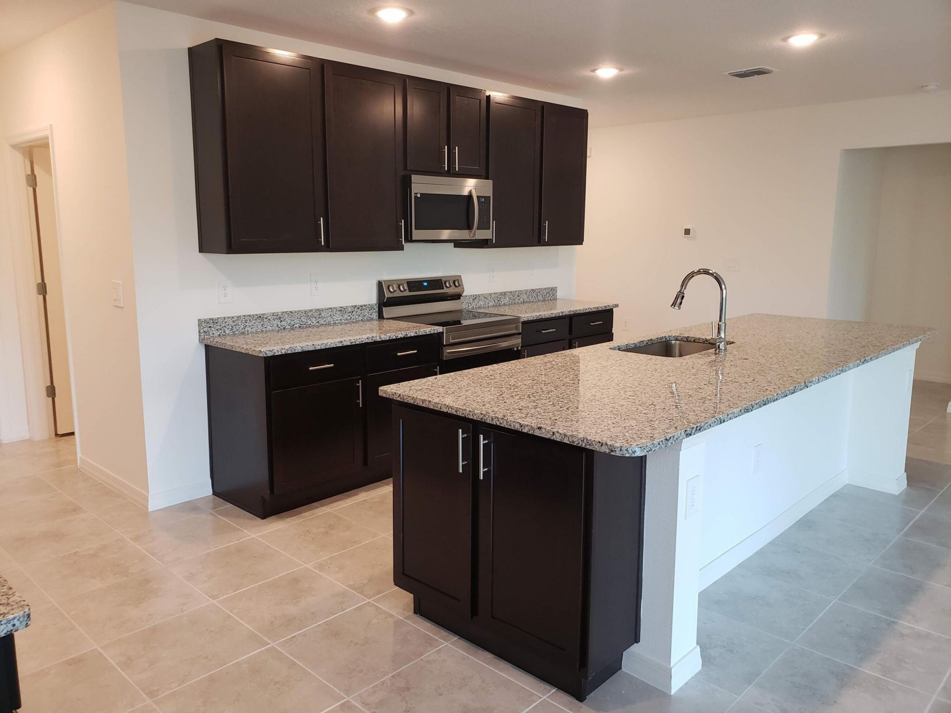 10621 SW Vasari Way, Port Saint Lucie, FL 34987 Photo